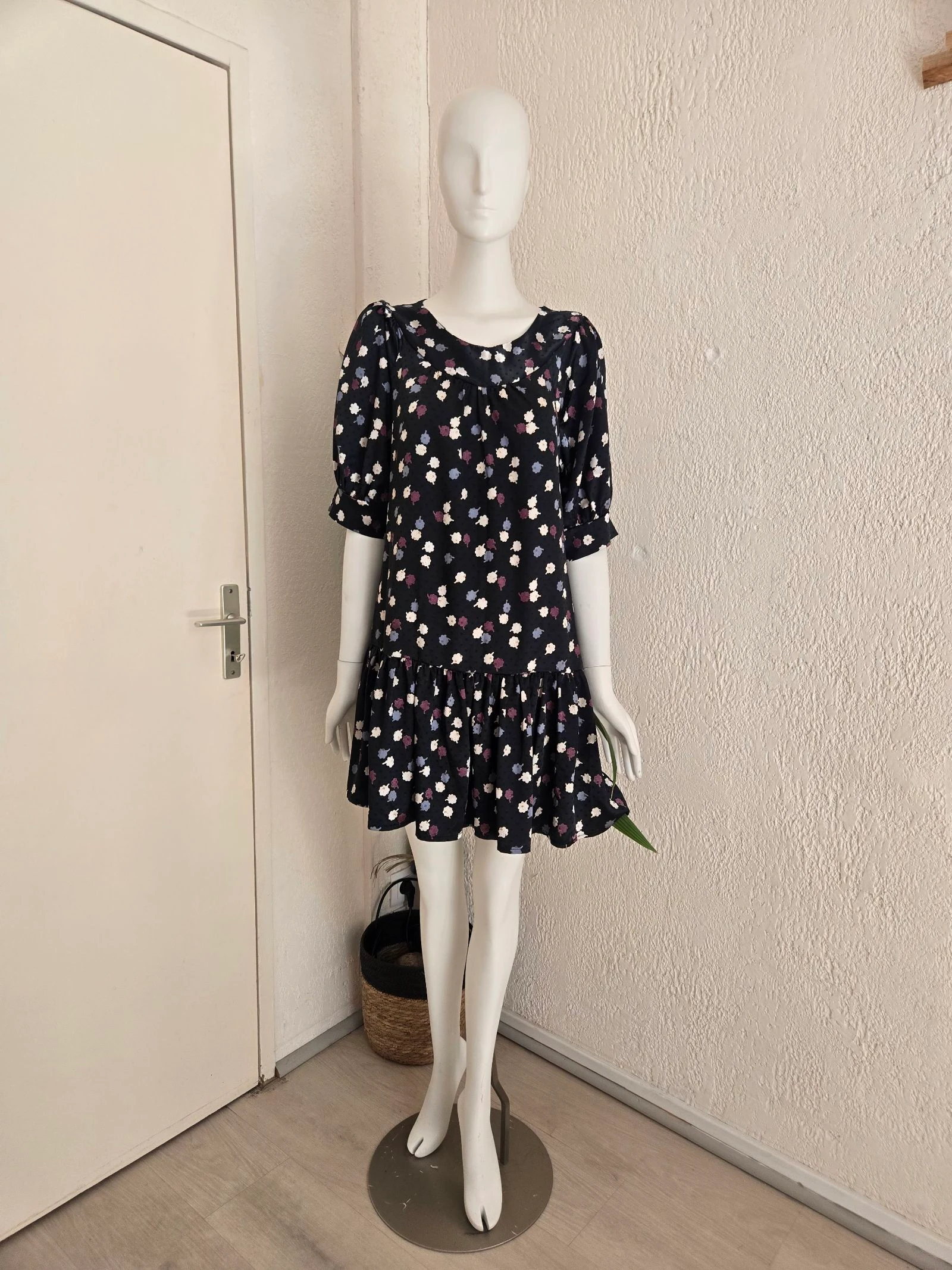 Robe Naïs fleurie noire - Taille M - Bohème romantique - Manches 3/4 - Très bon état